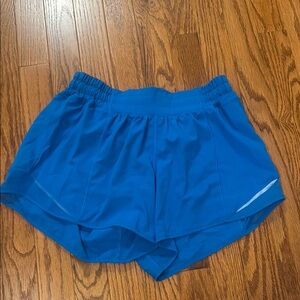 lululemon poolside hotty hot shorts (4in)